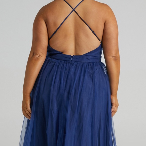 NWT BLUE SHOWPO DRESS - Picture 4 of 7